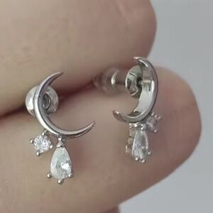 🌙Tiny Silver Crescent Moon Post Back Dangle Earrings